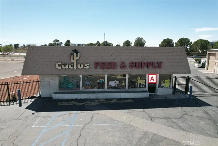 14268 Valley Center Drive A&b, Victorville, California 92395