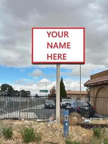 14268 Valley Center Drive A&b, Victorville, California 92395