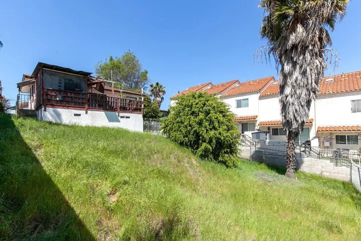 2130 34 E 5th, National City, California 91950
