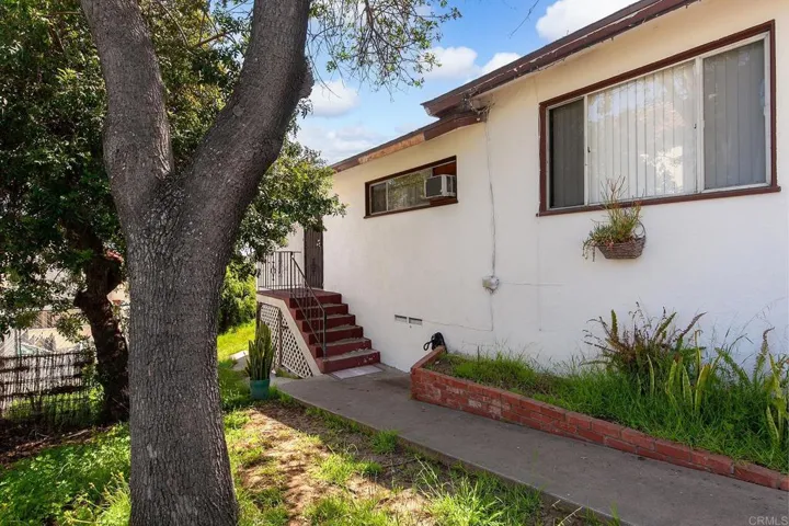 2130 34 E 5th, National City, California 91950