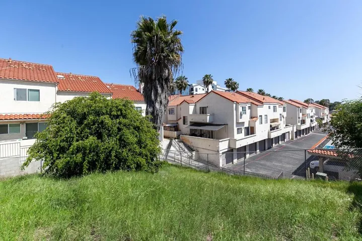 2130 34 E 5th, National City, California 91950