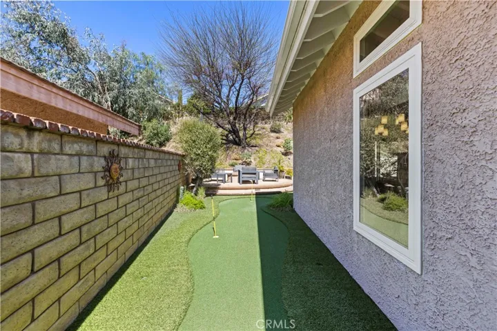 22004 Pamplico Drive, Saugus, California 91350