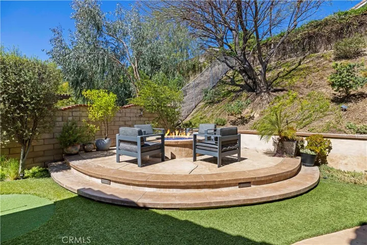 22004 Pamplico Drive, Saugus, California 91350