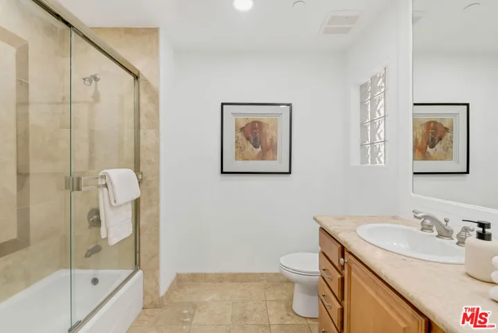 2005 Carnegie Lane A, Redondo Beach, California 90278