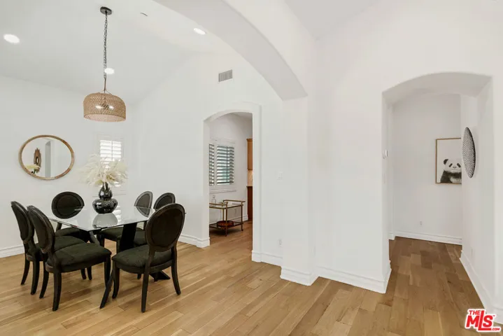 2005 Carnegie Lane A, Redondo Beach, California 90278