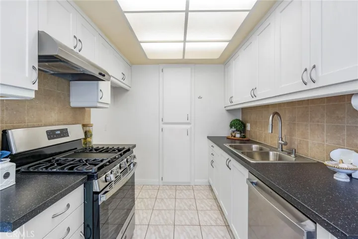 20480 Cherry Gate Lane 49, Yorba Linda, California 92886