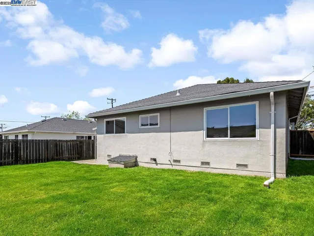 3037 Greenview Dr, Castro Valley, California 94546