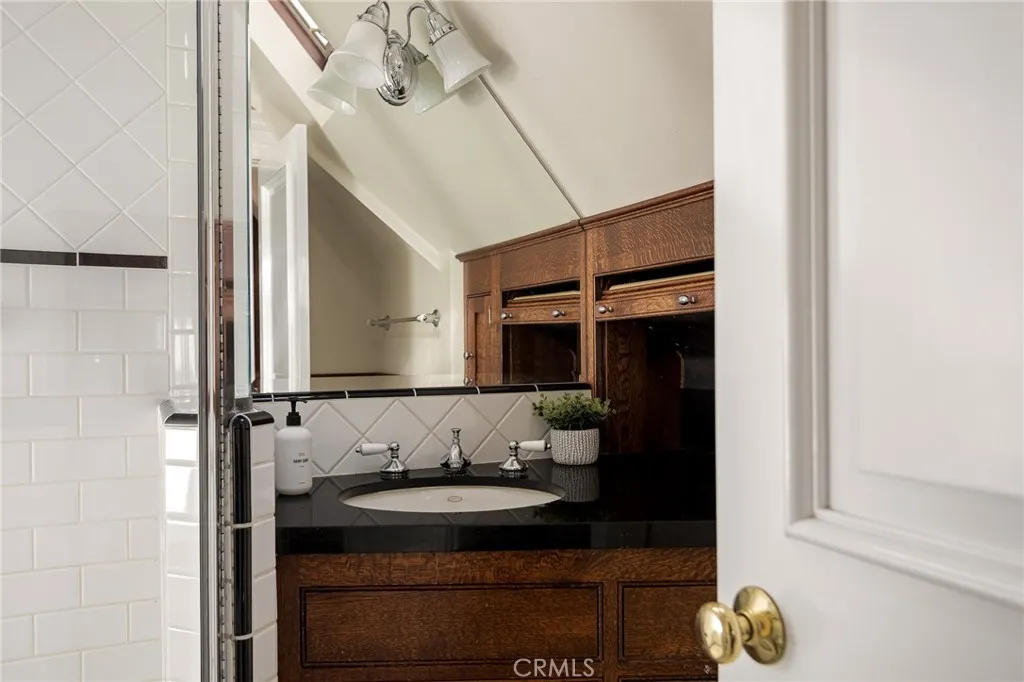 229 Maple Drive, Lake Arrowhead, California 92352 home-pic-24