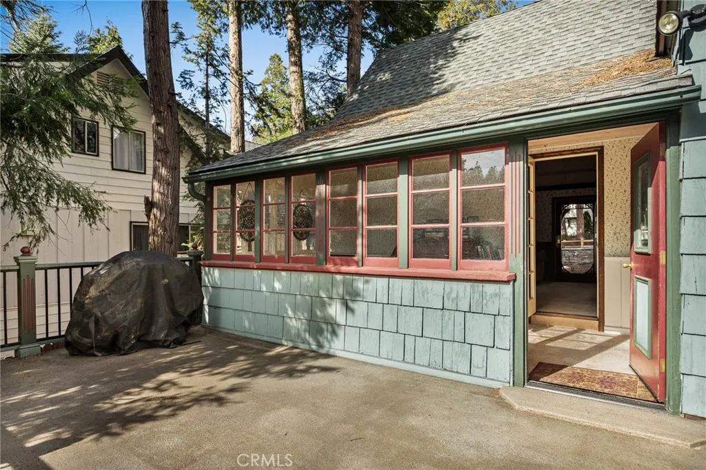 229 Maple Drive, Lake Arrowhead, California 92352 home-pic-15