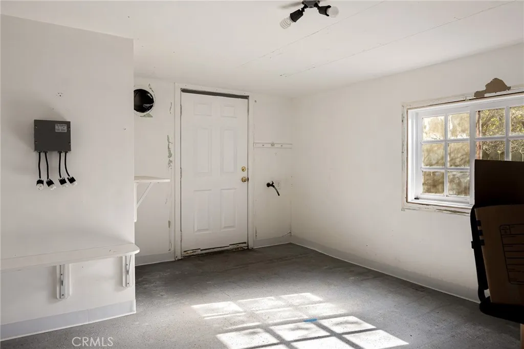 229 Maple Drive, Lake Arrowhead, California 92352 home-pic-18