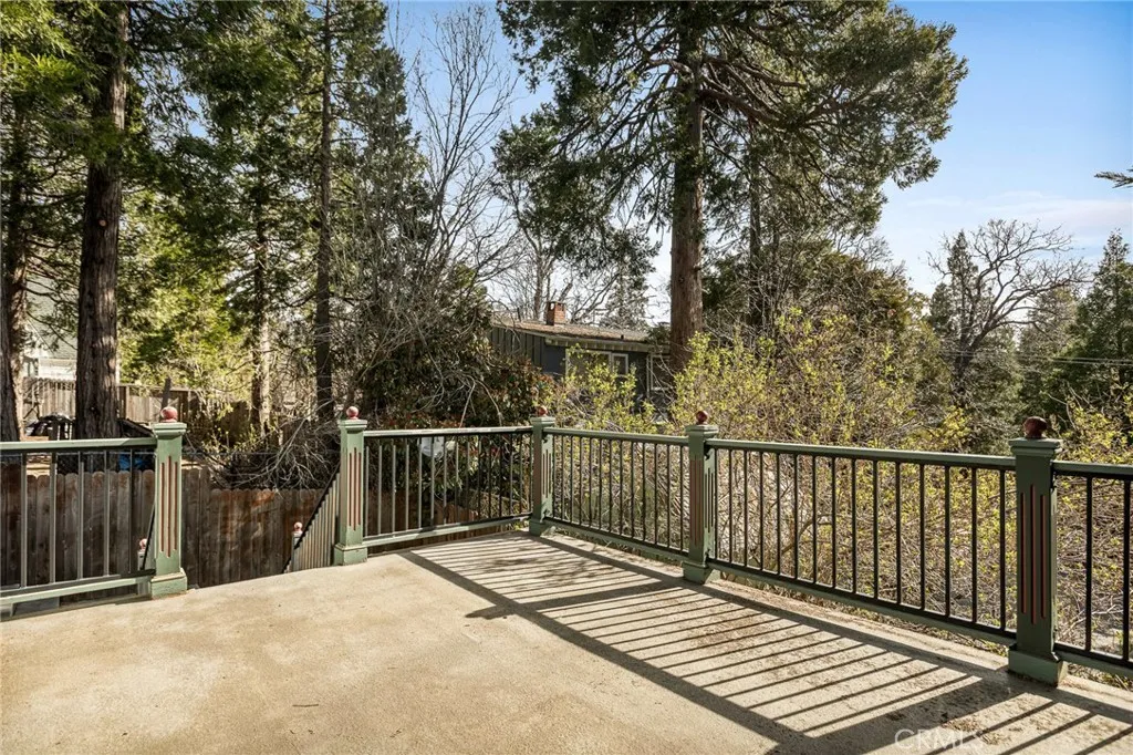 229 Maple Drive, Lake Arrowhead, California 92352 home-pic-14