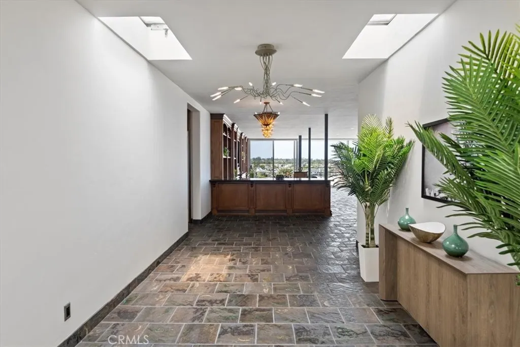 5400 E The Toledo 701, Long Beach, California 90803 home-pic-13