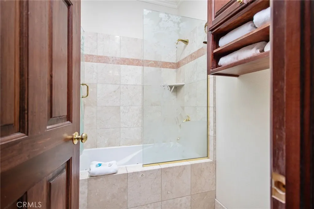 20976 Bentley Drive, Lake Mathews, California 92570 home-pic-24