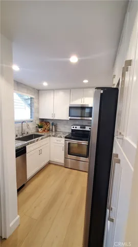 21114 #82 Rose 82, Mission Viejo, California 92691
