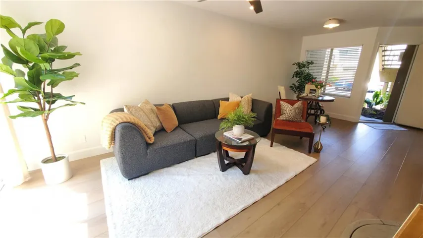 21114 #82 Rose 82, Mission Viejo, California 92691