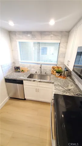 21114 #82 Rose 82, Mission Viejo, California 92691