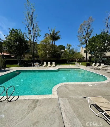 21114 #82 Rose 82, Mission Viejo, California 92691