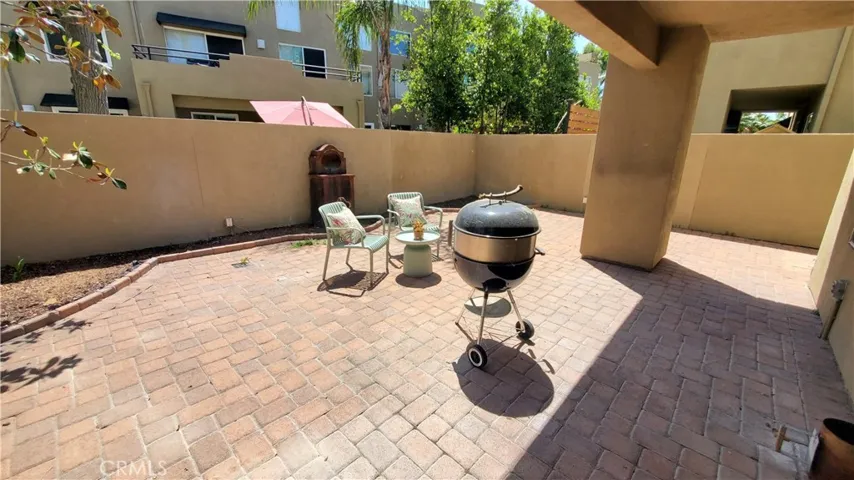 21114 #82 Rose 82, Mission Viejo, California 92691