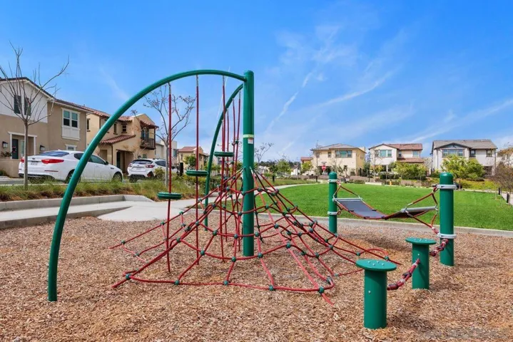 565 Townsend Way, San Marcos, California 92078