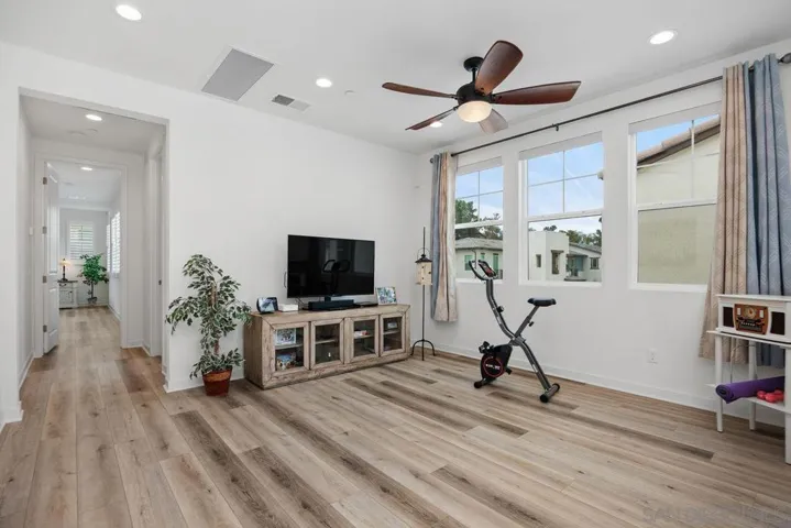 565 Townsend Way, San Marcos, California 92078