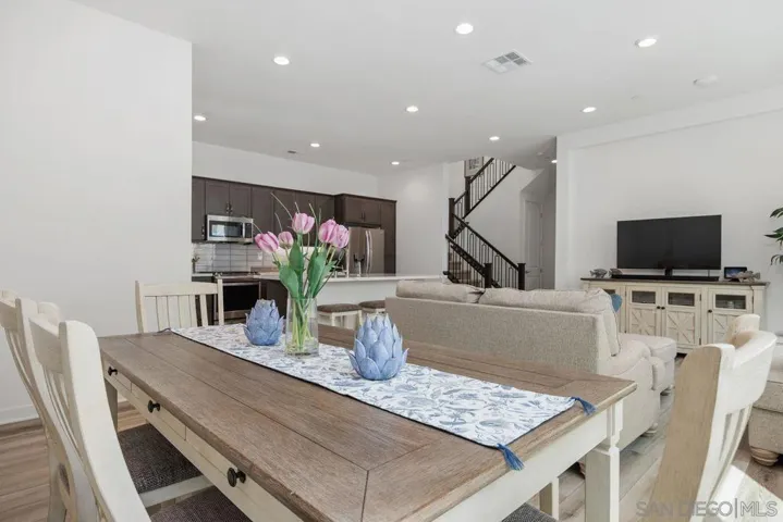 565 Townsend Way, San Marcos, California 92078