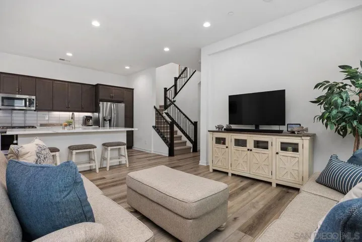 565 Townsend Way, San Marcos, California 92078