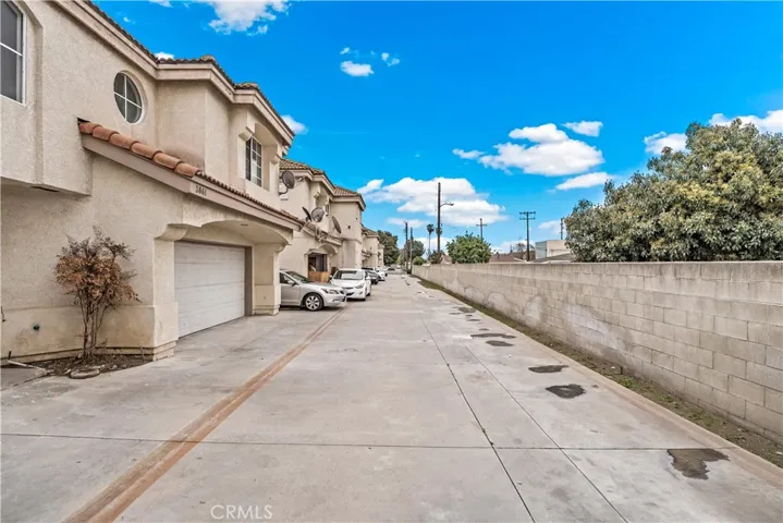 3861 Durfee Avenue, El Monte, California 91732