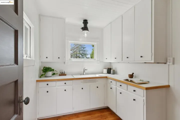 336 Mountain Avenue, Piedmont, California 94611