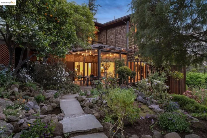 336 Mountain Avenue, Piedmont, California 94611