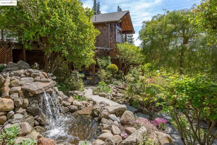 336 Mountain Avenue, Piedmont, California 94611