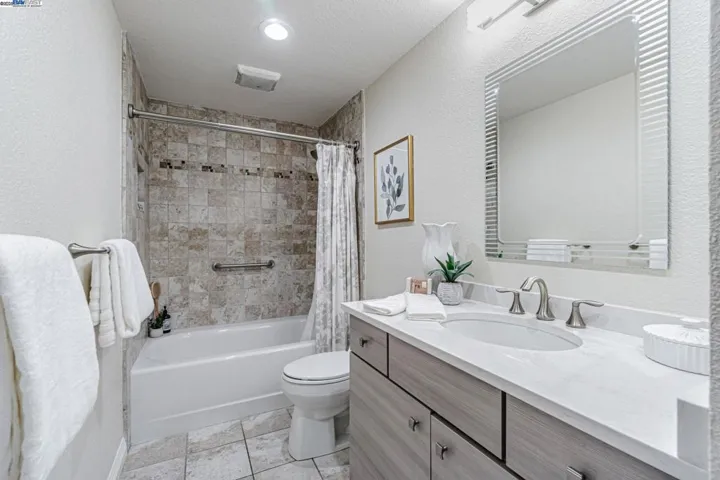 3324 Ptarmigan Dr 2a, Walnut Creek, California 94595