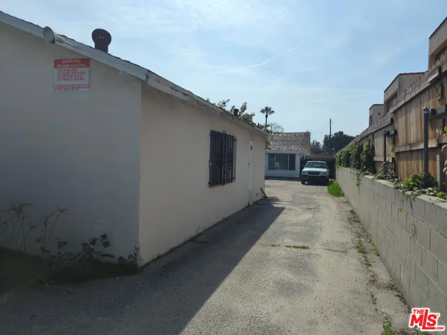 11100 Lower Azusa Road, El Monte, California 91731