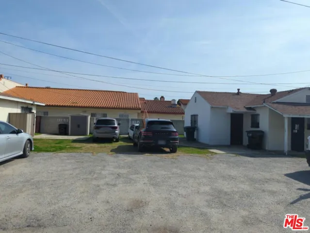 11100 Lower Azusa Road, El Monte, California 91731