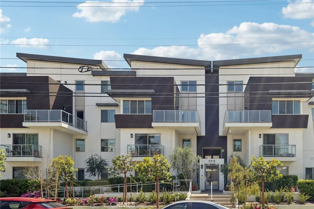 518 E Windsor Road 304, Glendale, California 91205 home-pic-40