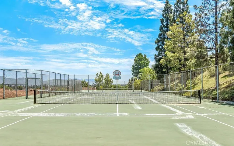 2713 Antonio Drive 301, Camarillo, California 93010