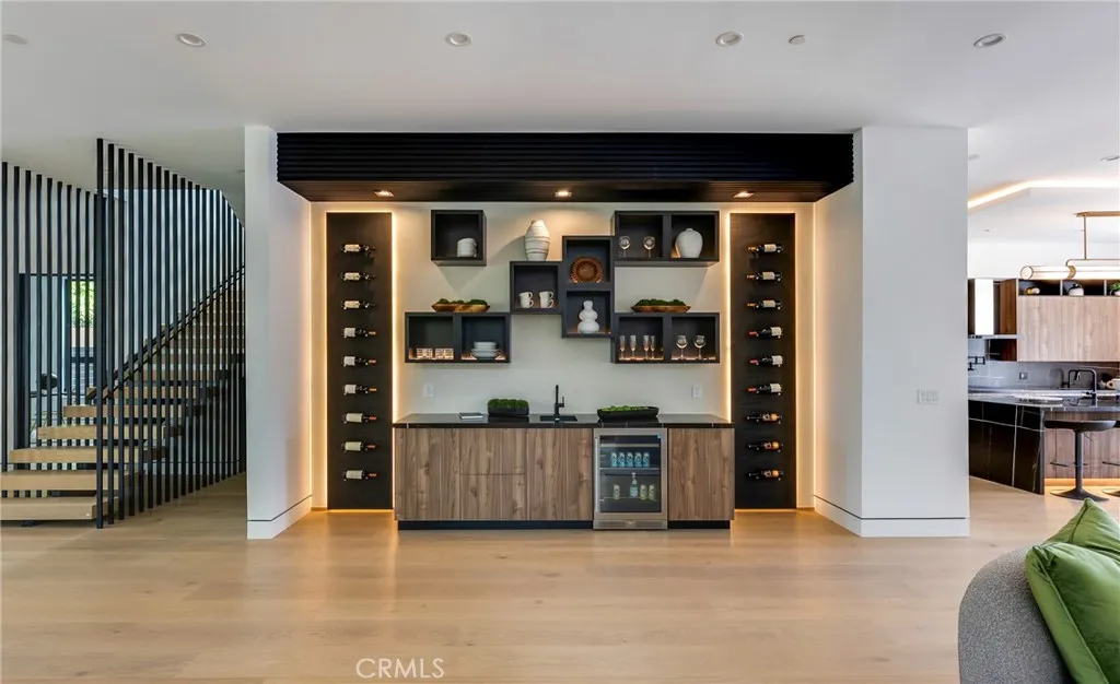 22930 Dolorosa Street, Woodland Hills, California 91367 home-pic-32