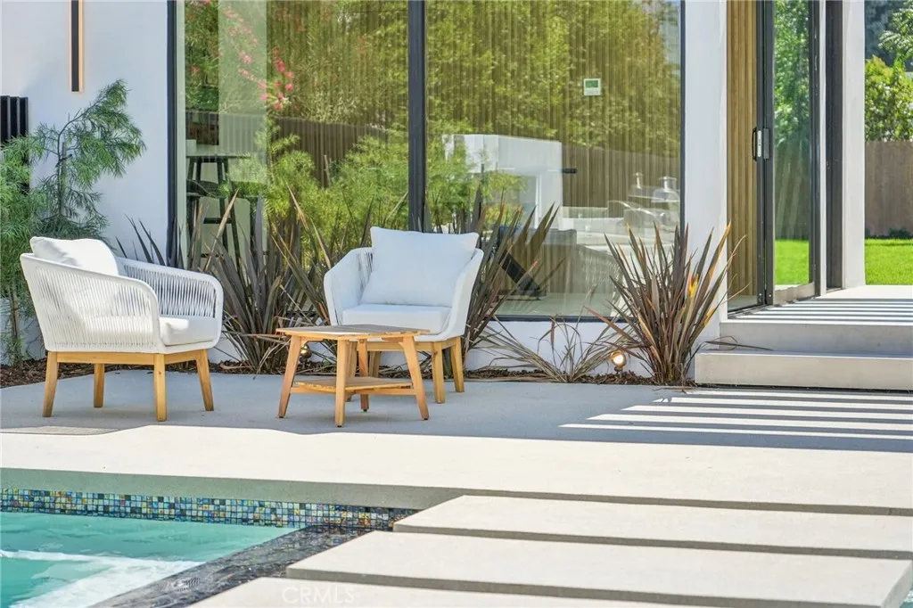 22930 Dolorosa Street, Woodland Hills, California 91367 home-pic-61