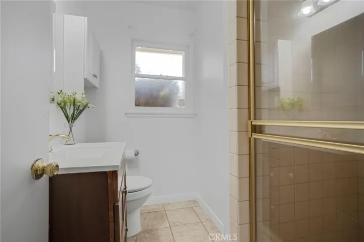 19739 Bassett Street, Winnetka, California 91306