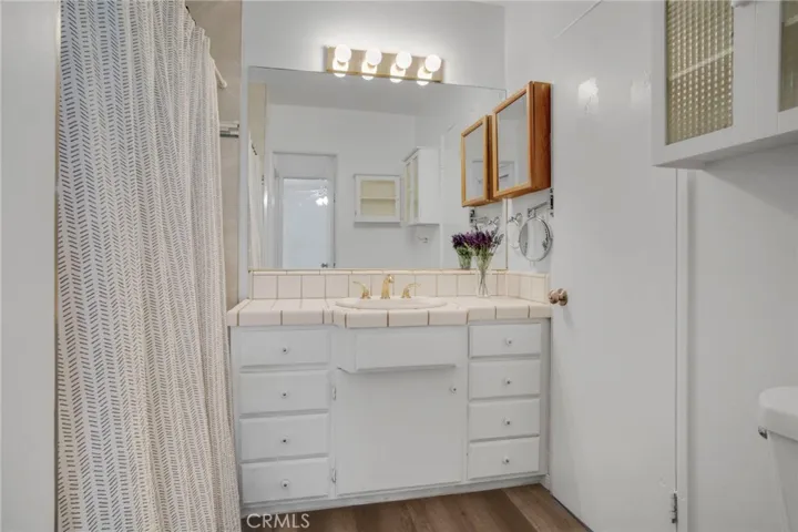 19739 Bassett Street, Winnetka, California 91306