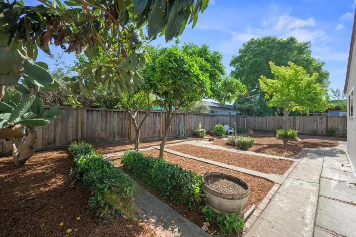 874 Knollfield Way, San Jose, California 95136