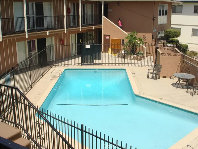 520 E Adams Street, Long Beach, California 90805