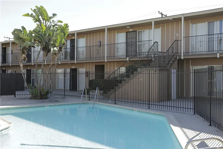520 E Adams Street, Long Beach, California 90805