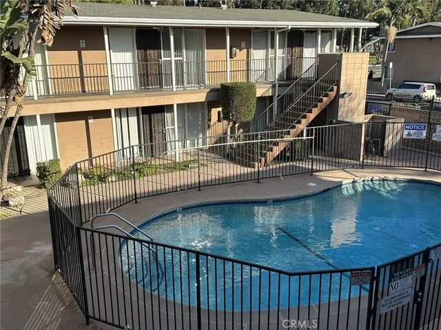 555 E Adams Street, Long Beach, California 90805