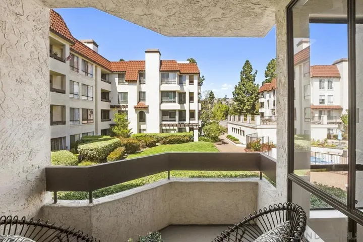 5805 Friars Road 2202, San Diego, California 92110