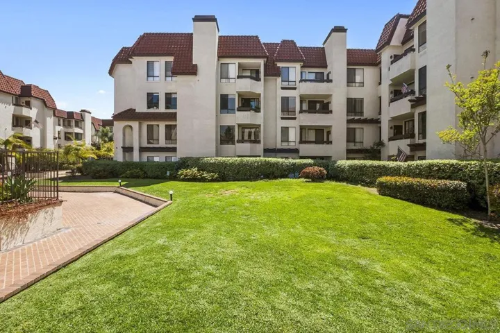 5805 Friars Road 2202, San Diego, California 92110