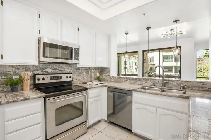 5805 Friars Road 2202, San Diego, California 92110