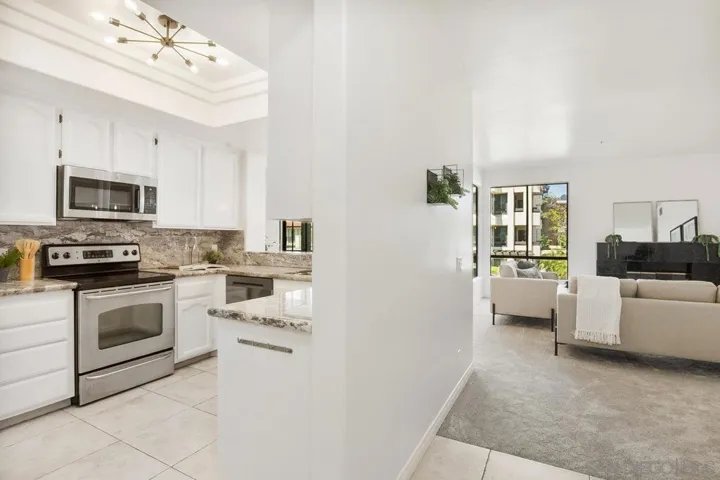 5805 Friars Road 2202, San Diego, California 92110