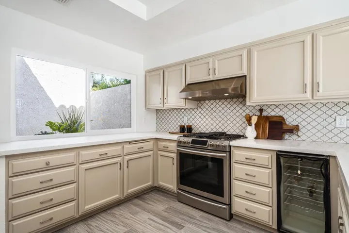 27-web-or-mls-BH_Mojave_0425_OPMG_027