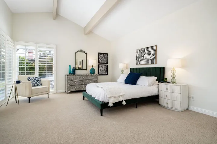 45-web-or-mls-BH_Mojave_0425_OPMG_045