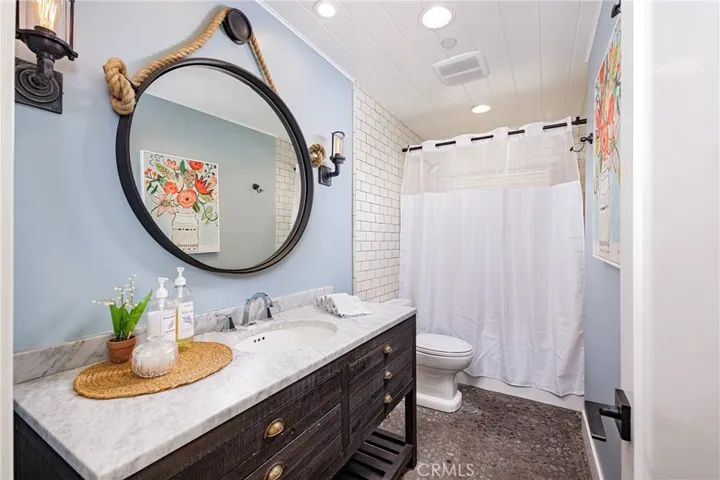 Main Level Bath 2